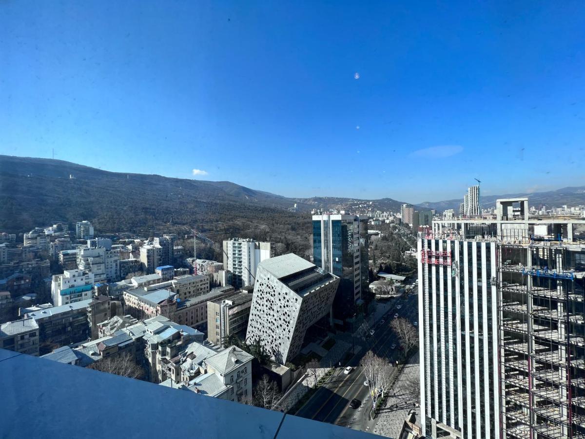 Apartment In Axis Towers, Tbilisi Business Center Экстерьер фото