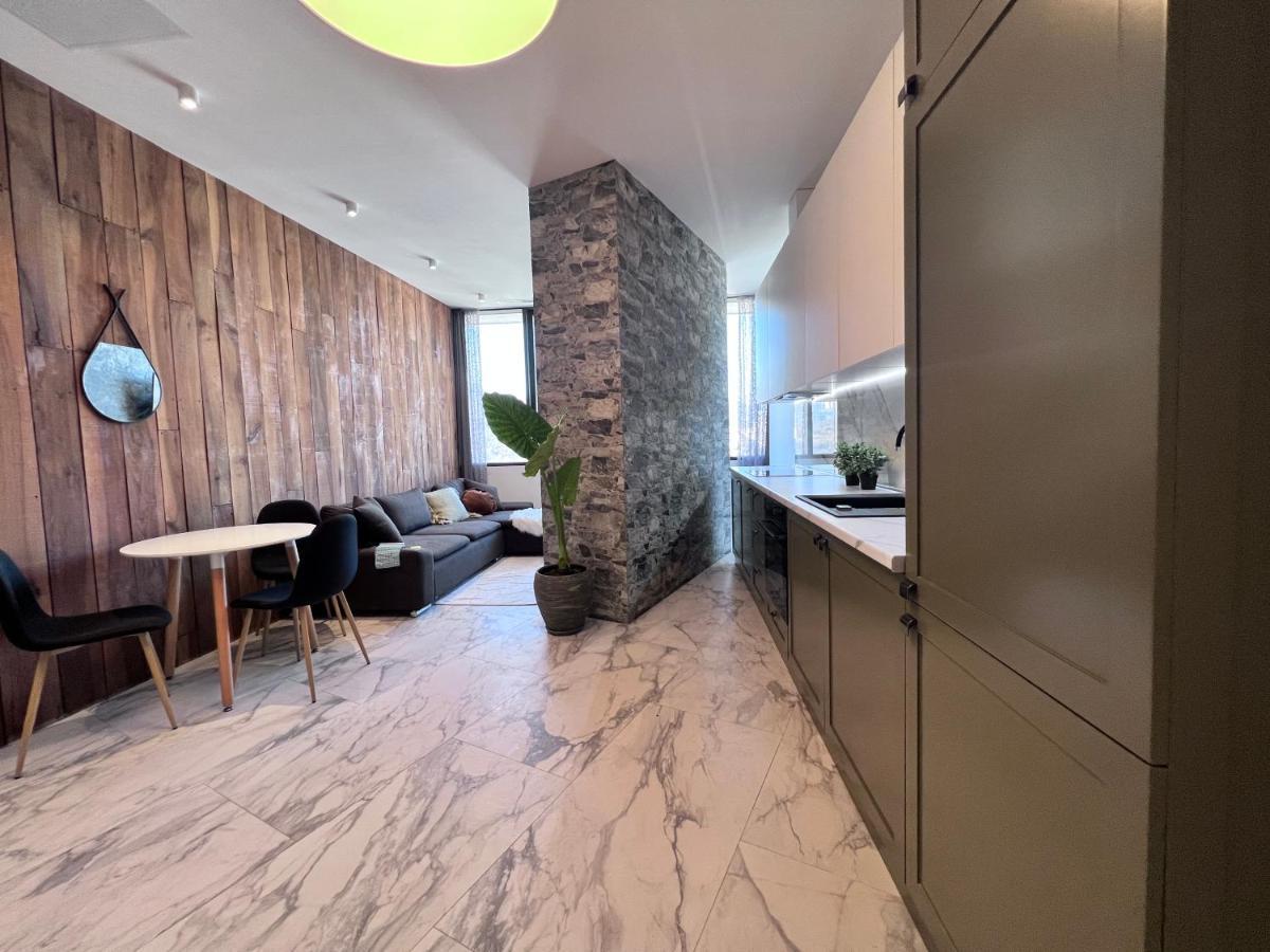 Apartment In Axis Towers, Tbilisi Business Center Экстерьер фото