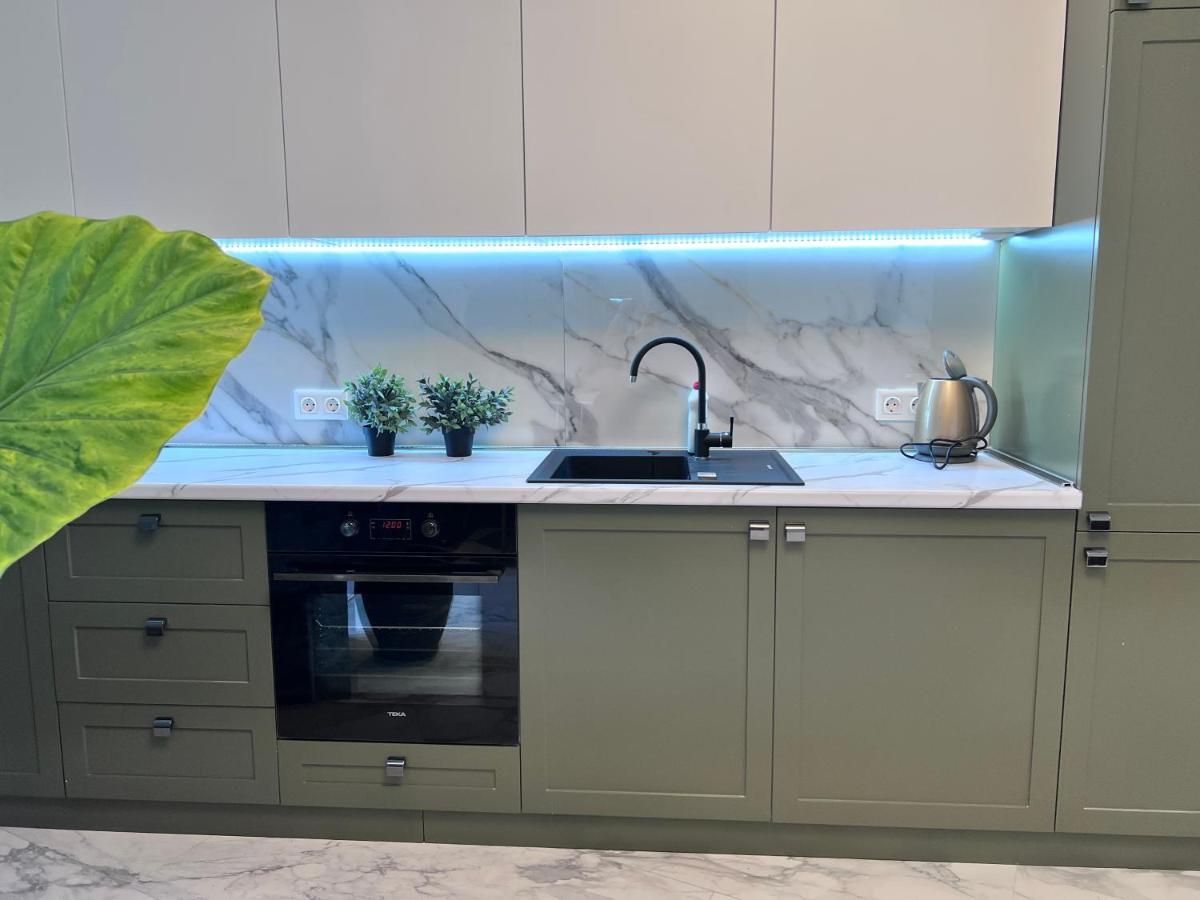 Apartment In Axis Towers, Tbilisi Business Center Экстерьер фото
